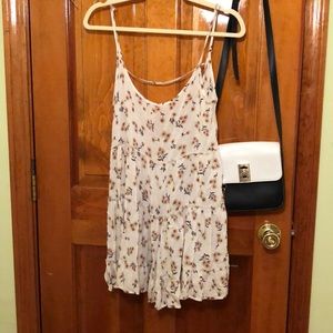 3 PIECE Brandy Melville/F21 Black and Cream Bundle